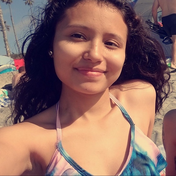 Meet your Posher, Vanessa - Picture 1 of 1